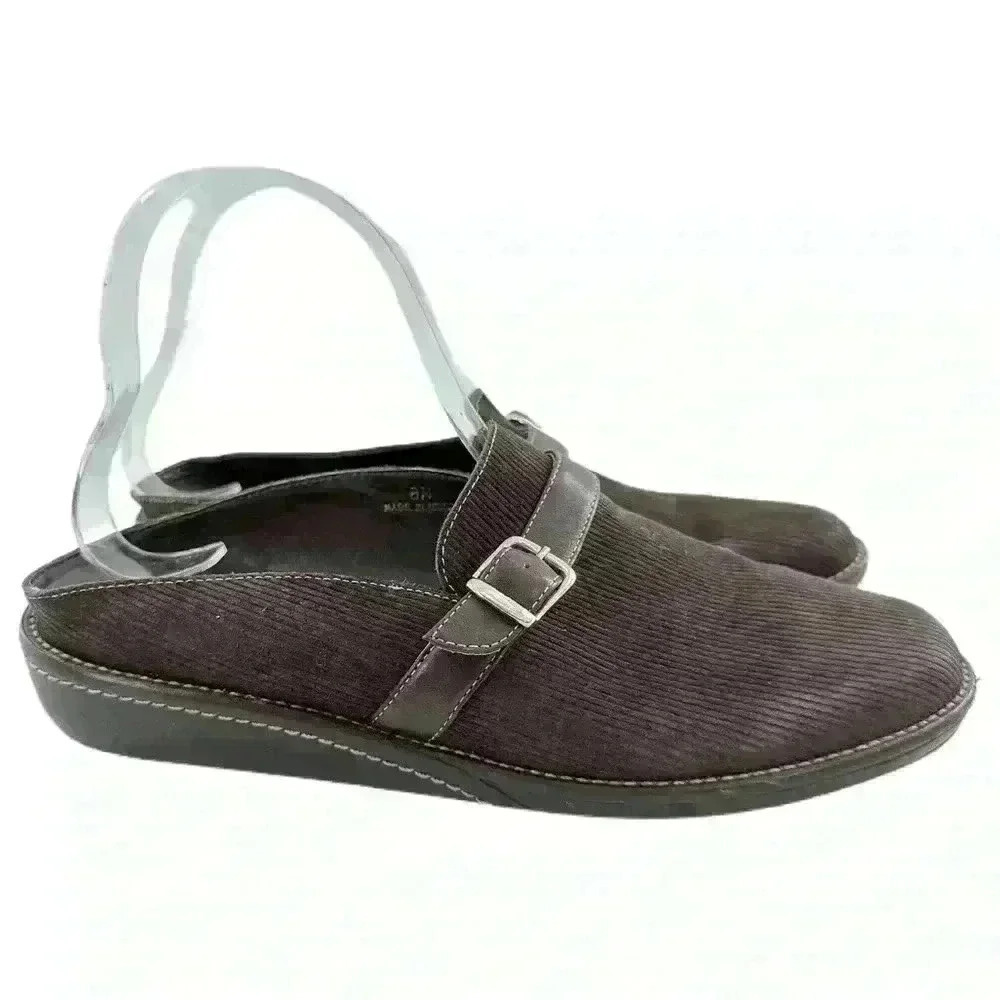 Talbots flats 8 chocolate brown corduroy mules Vintage 80s 90s dark Academia